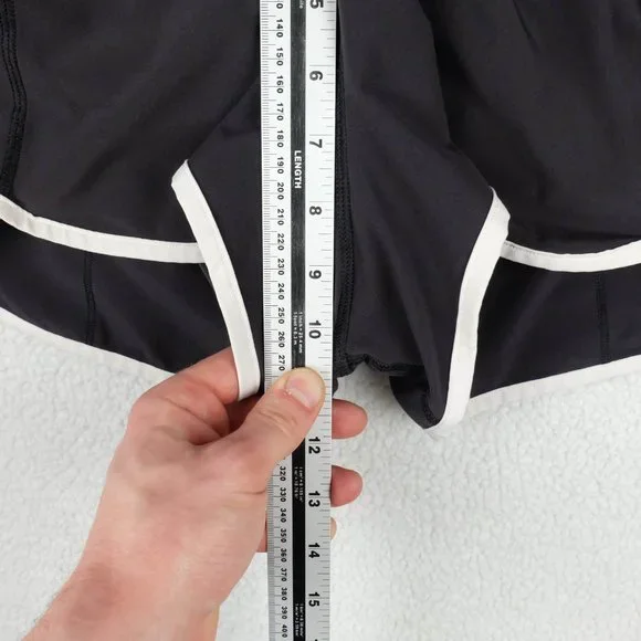 Lululemon Short Shorts Womens 4 Black White Geometric Athleisure Athletic - Picture 7 of 9